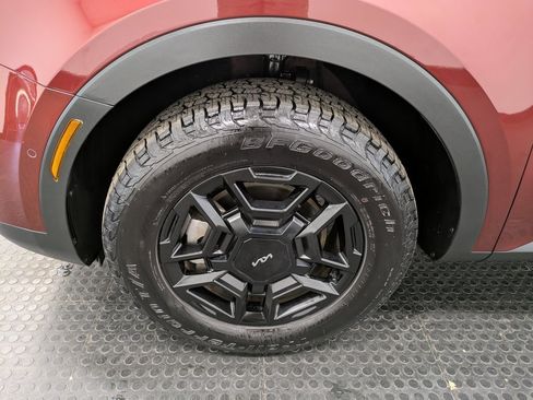 Certified 2024 Kia Sorento SX Prestige w/ Olive Brown Leather Package image 7