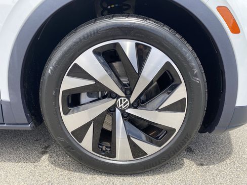 Certified 2021 Volkswagen ID.4 1st Edition RWD image 11
