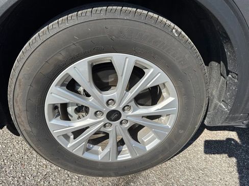 Used 2024 Ford Escape Active w/ Cold Weather Package FWD image 3