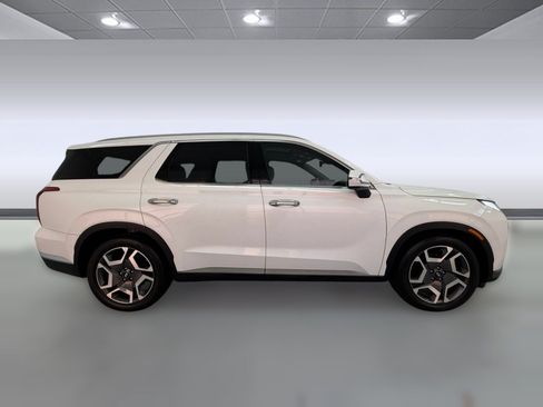 Used 2023 Hyundai Palisade Limited w/ Cargo Package FWD image 7