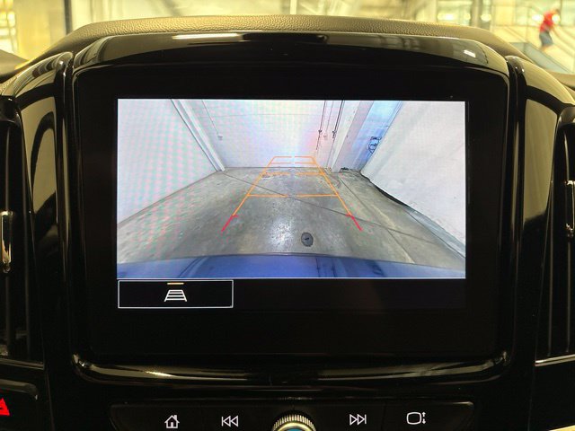 Used 2023 Chevrolet Traverse LT FWD image 20