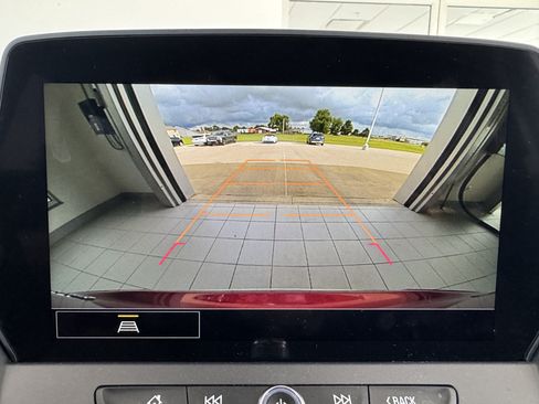 Used 2024 Chevrolet Blazer LT FWD image 19