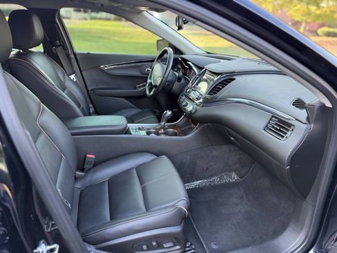 Used 2015 Chevrolet Impala LTZ FWD image 11