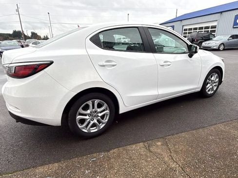 Used 2016 Scion iA FWD image 7