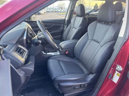Certified 2025 Subaru Ascent Limited w/ Popular Package #2 image 10