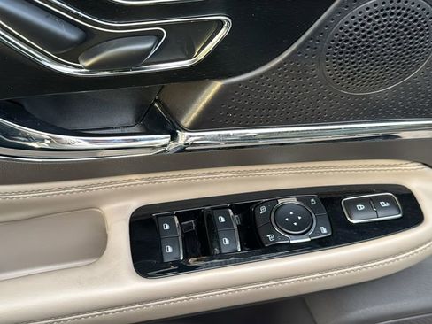 Used 2023 Lincoln Corsair FWD image 20