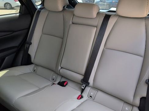 Used 2025 MAZDA CX-30 AWD 2.5 S w/ Preferred Package image 14