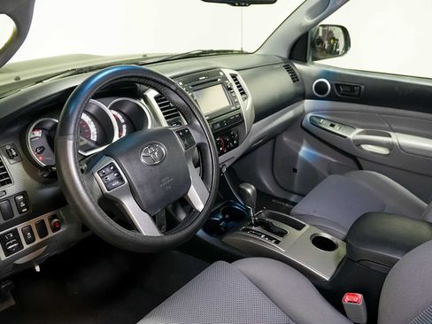 Used 2013 Toyota Tacoma PreRunner w/ TRD Sport Pkg RWD image 15