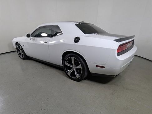Used 2014 Dodge Challenger R/T image 5