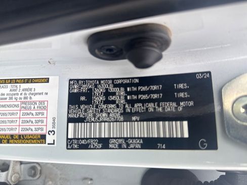 Used 2024 Toyota 4Runner SR5 image 31