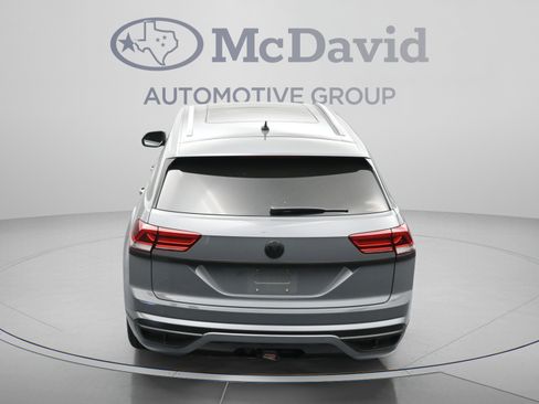 Used 2020 Volkswagen Atlas Cross Sport SEL R-Line FWD image 38