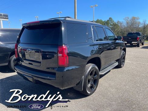Used 2020 Chevrolet Tahoe LT w/ Luxury Package image 16