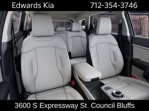 New 2026 Kia Sportage EX AWD/4WD image 17