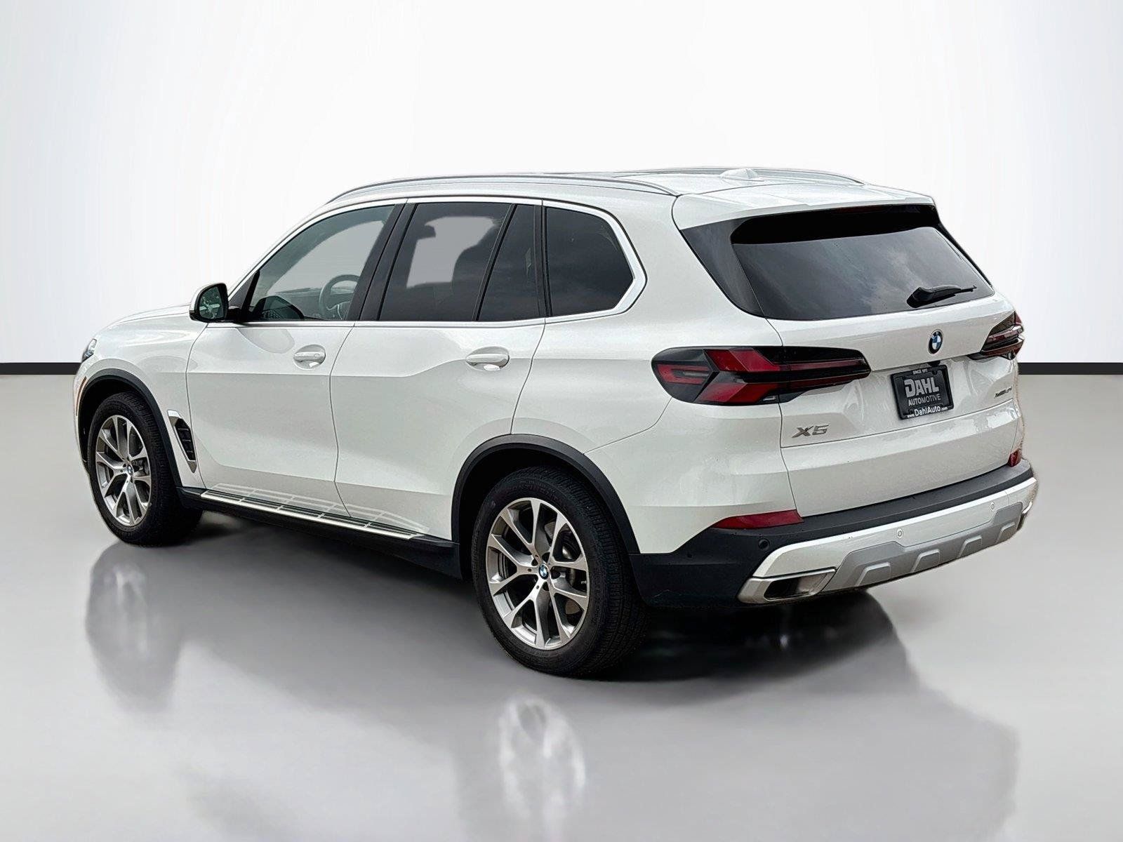 Used 2026 BMW X5 xDrive40i AWD/4WD image 10