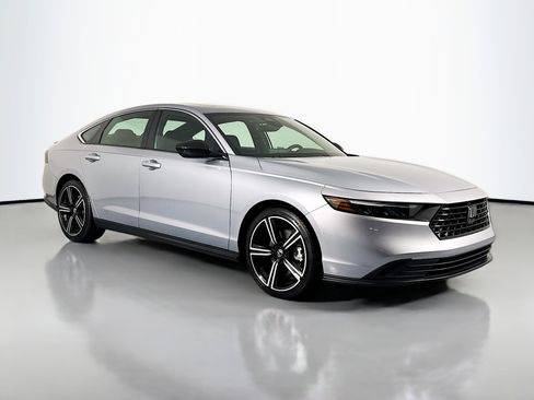 Certified 2023 Honda Accord Sport image 3