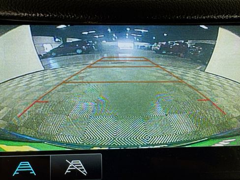 Used 2018 Chevrolet Cruze LT image 18