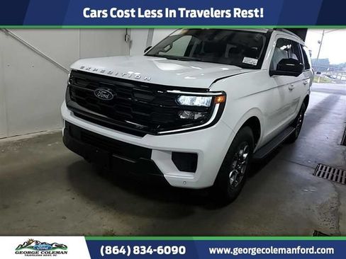 Used 2025 Ford Expedition Active AWD/4WD image 1