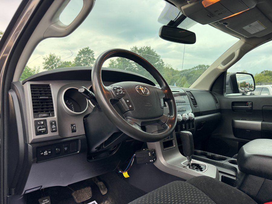 Used 2012 Toyota Tundra 4x4 CrewMax image 14