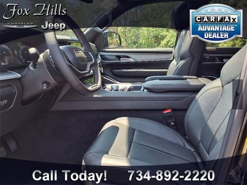 New 2025 Jeep Wagoneer Series II image 16