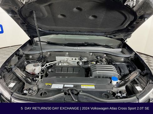 Used 2024 Volkswagen Atlas Cross Sport SE image 33