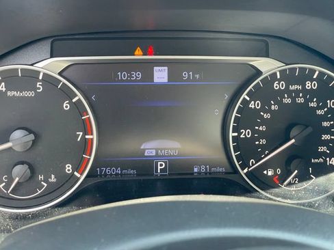 Used 2025 Nissan Altima 2.5 SL AWD/4WD image 18