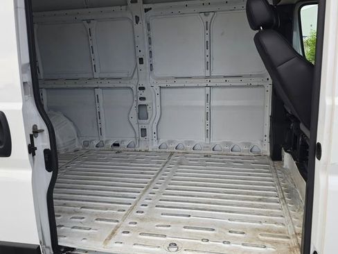 Used 2025 RAM ProMaster 3500 w/ Convenience Group FWD image 16