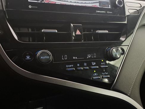 Used 2023 Toyota Camry SE w/ Audio Upgrade Package FWD image 23