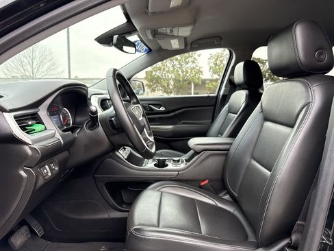 Used 2023 GMC Acadia SLT image 8