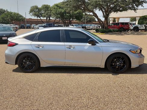 Used 2025 Honda Civic Sport image 5