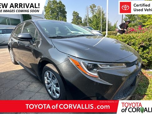Used 2022 Toyota Corolla LE FWD image 1