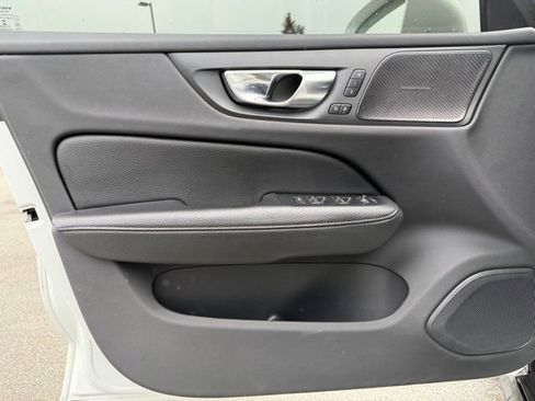 Used 2022 Volvo V60 T5 Cross Country w/ Advanced Package image 15