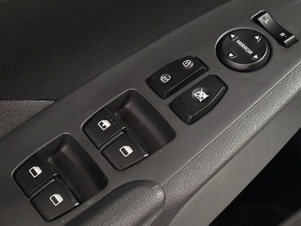Used 2019 Hyundai Accent SE FWD image 27