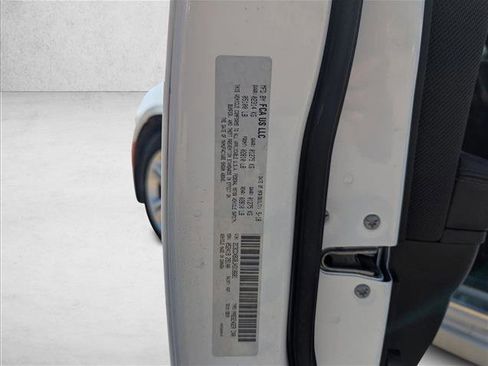 Used 2018 Dodge Charger SXT image 22