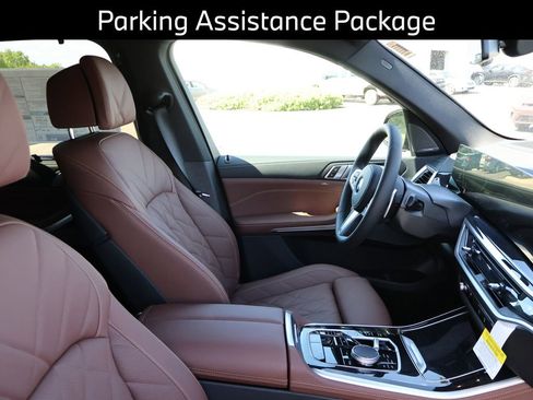 New 2026 BMW X5 xDrive40i w/ M Sport Package AWD/4WD image 10