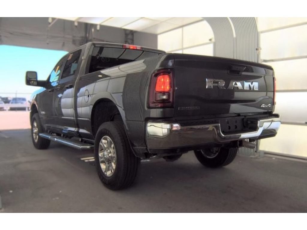 Used 2026 RAM 2500 Big Horn AWD/4WD image 4