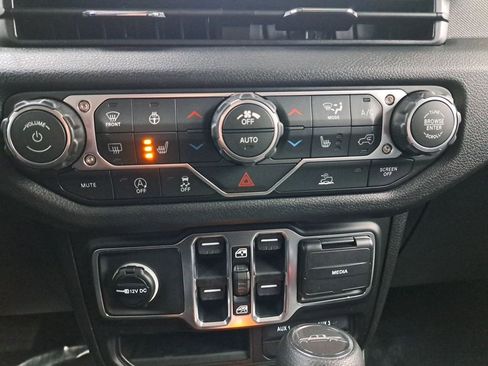 New 2026 Jeep Gladiator Sport image 22