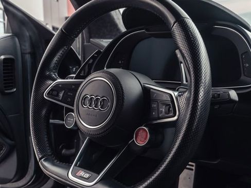 Used 2017 Audi R8 V10 AWD/4WD image 19
