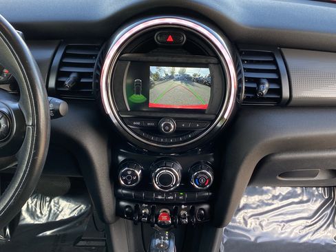 Used 2019 MINI Cooper 2-Door Hardtop image 20