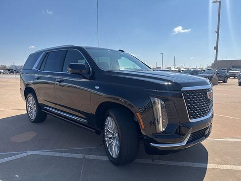 Used 2025 Cadillac Escalade Premium Luxury w/ Touring Package image 2