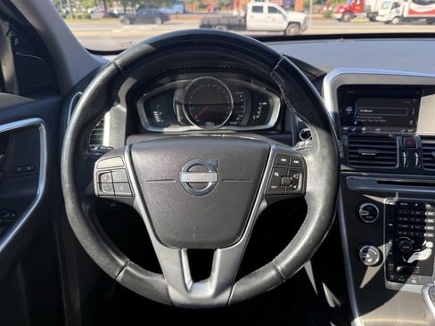 Used 2015 Volvo XC60 T5 Premier Plus image 17