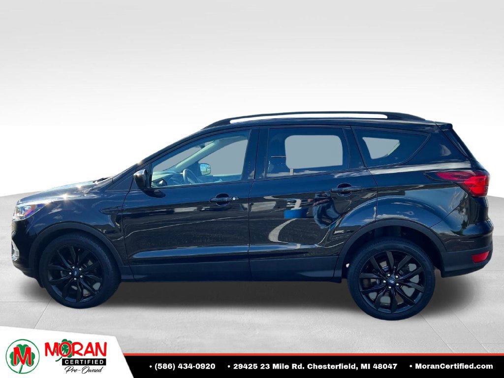 Used 2019 Ford Escape SE FWD image 2