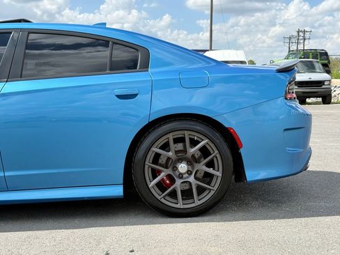 Used 2019 Dodge Charger Scat Pack w/ Dynamics Package image 19