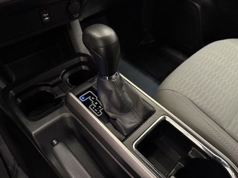 Certified 2017 Toyota Tacoma SR5 image 15