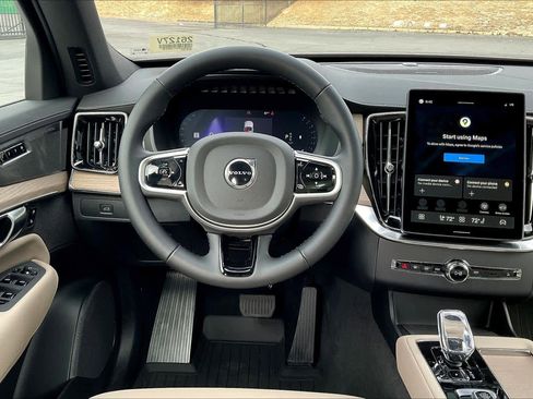 New 2026 Volvo XC90 B6 Plus w/ Protection Package Premier image 15