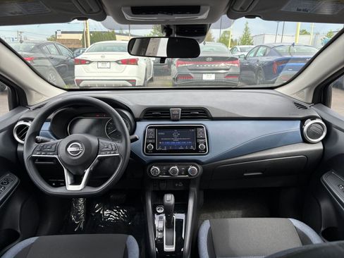 Used 2025 Nissan Versa SV FWD image 54