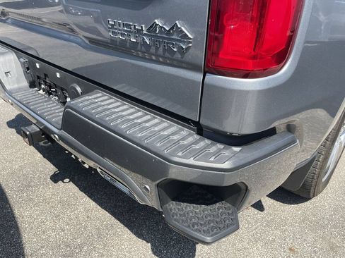 Used 2024 Chevrolet Silverado 1500 High Country AWD/4WD image 7