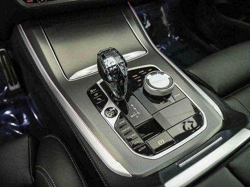 Used 2022 BMW X5 xDrive40i w/ M Sport Package AWD/4WD image 20