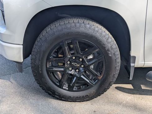 New 2026 Chevrolet Silverado 1500 Custom w/ Turbomax Blackout Package AWD/4WD image 7