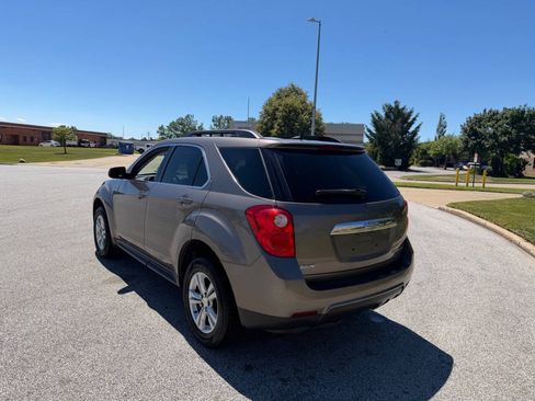 Used 2010 Chevrolet Equinox LT w/ Vehicle Interface Package FWD image 3