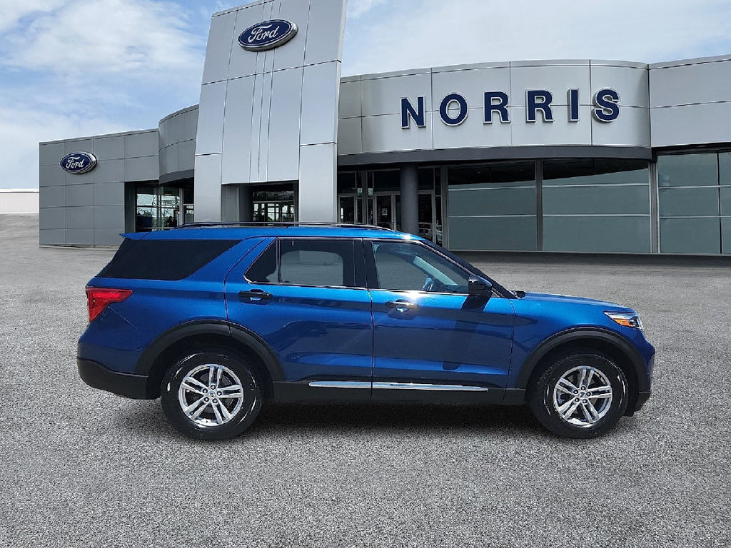 Used 2021 Ford Explorer XLT AWD/4WD image 5